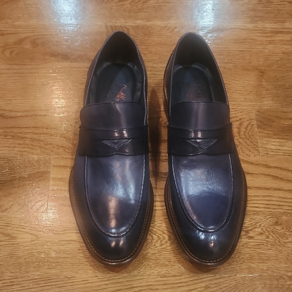 Johnston & Murphy Blue Loafers Timeless Slip-On Design